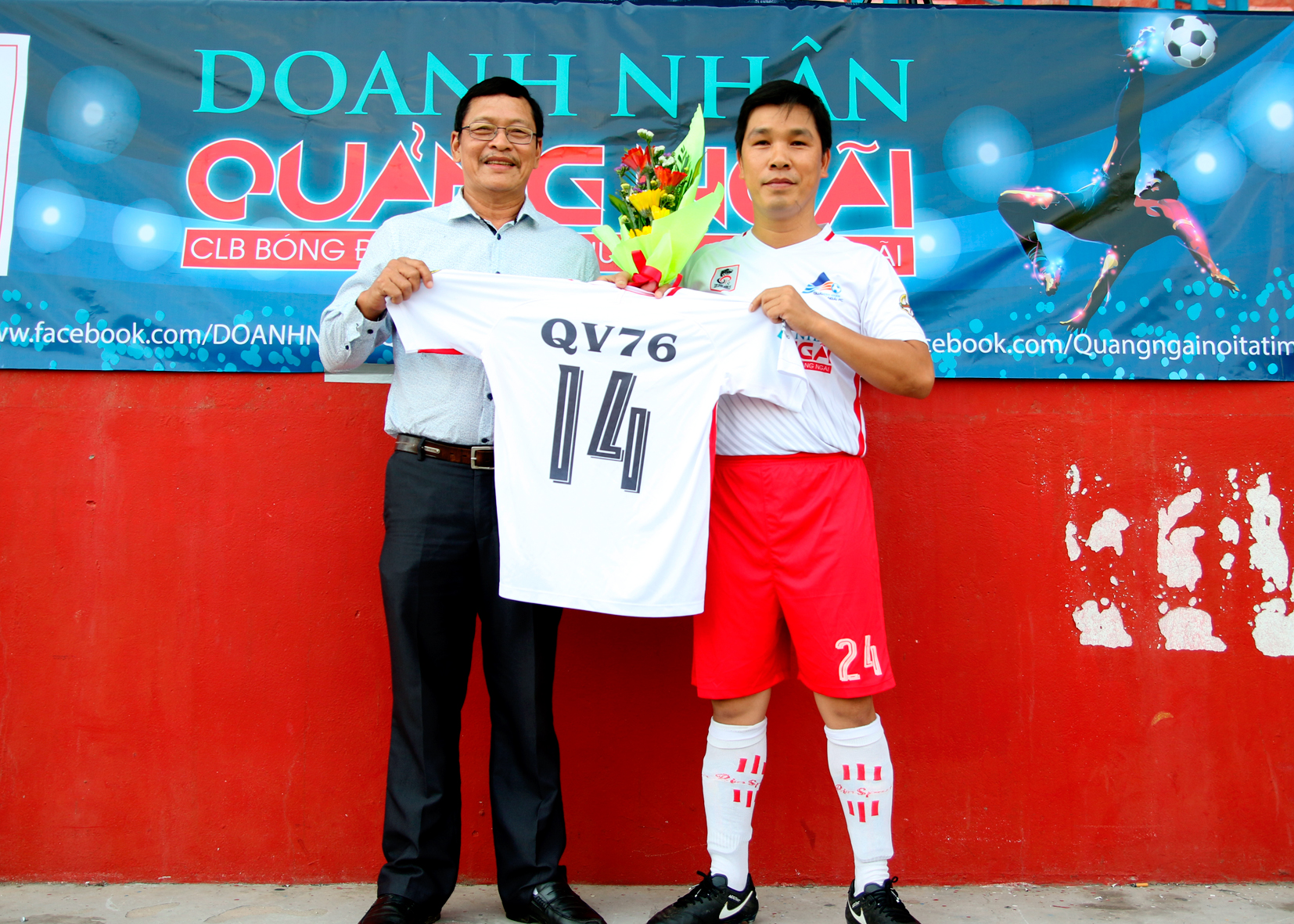 CLB Bóng đá Doanh nhân Quảng Ngãi tại TPHCM ngày 11/4/2017