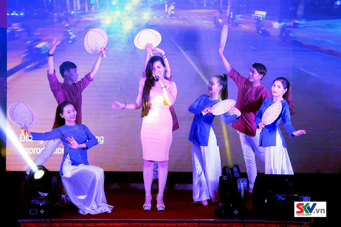 Tiết mục Văn nghệ trong chương trình