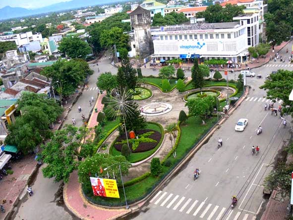 Quảng trường bưu điện tỉnh Quảng Ngãi